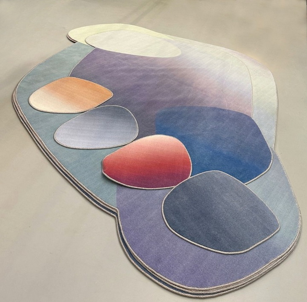 Коврики с краями, обработанными оверлоком