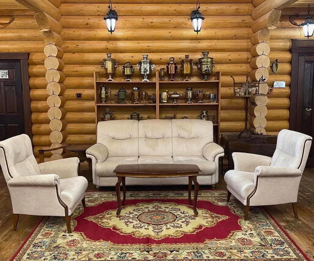 ретроковер в деревянном доме