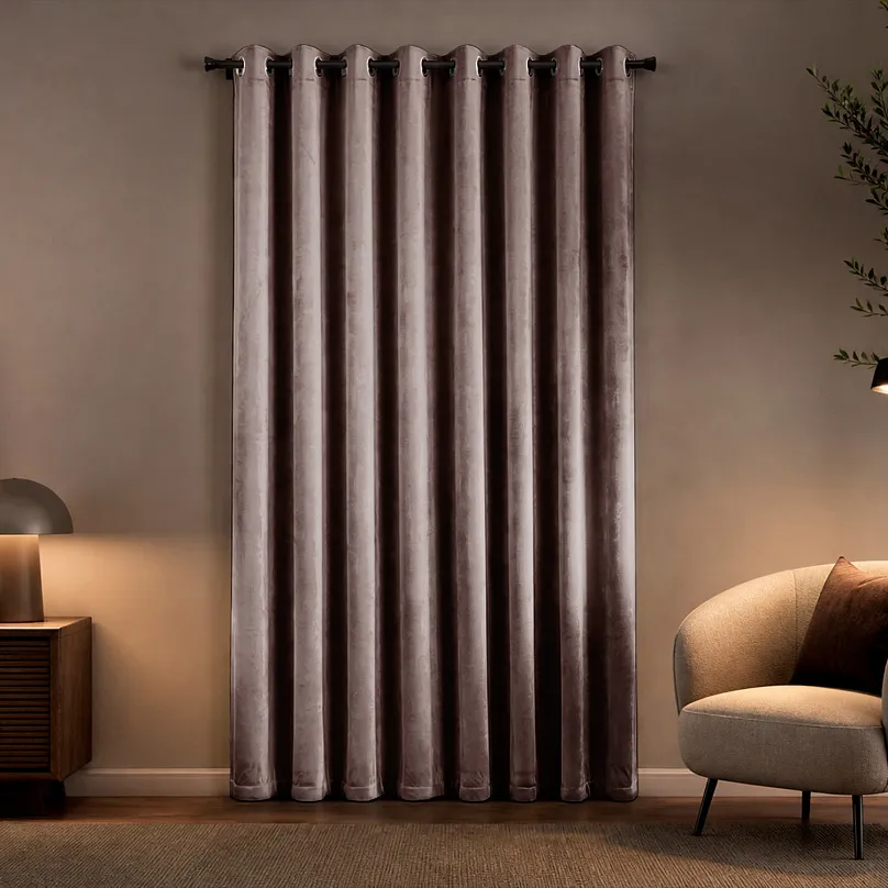 Штора Велюр глянцевый v50 с креплением люверсы. Фото 1