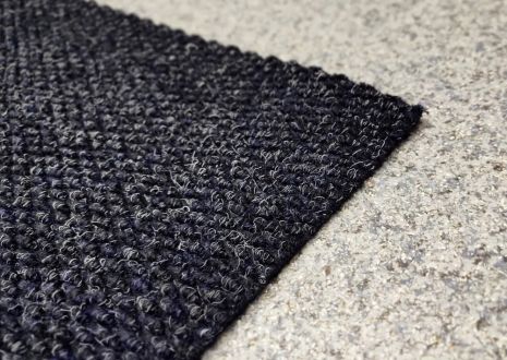 Практичность и стиль для входной зоны офиса