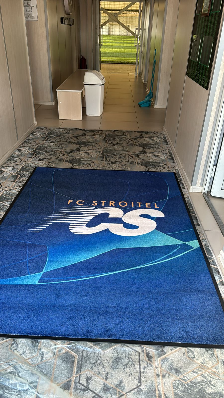 Ковер Деко Нитрил для футбольного клуба