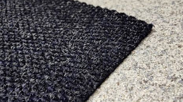 Практичность и стиль для входной зоны офиса