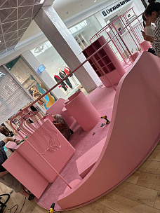 Ковролин с печатью для обустройства острова в ТЦ