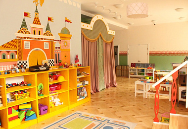 Шторы для актового зала в детский сад