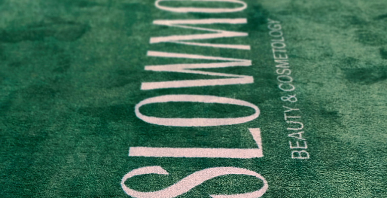 Изготовление ковров для салона красоты премиум-класса  SLOWMO Beauty & Cosmetology