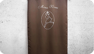 Наши работы. Шторы с логотипом. Фото 1